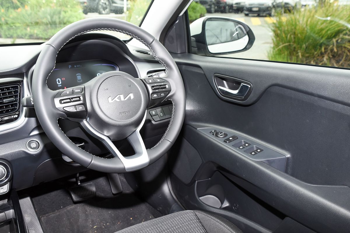 2025 Kia Stonic Sport YB