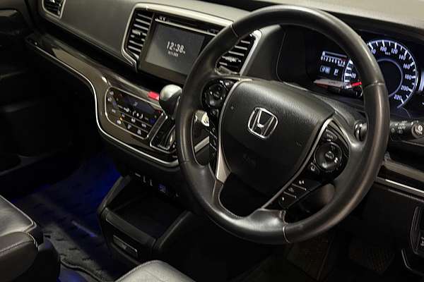 2018 Honda Odyssey VTi-L 5th Gen