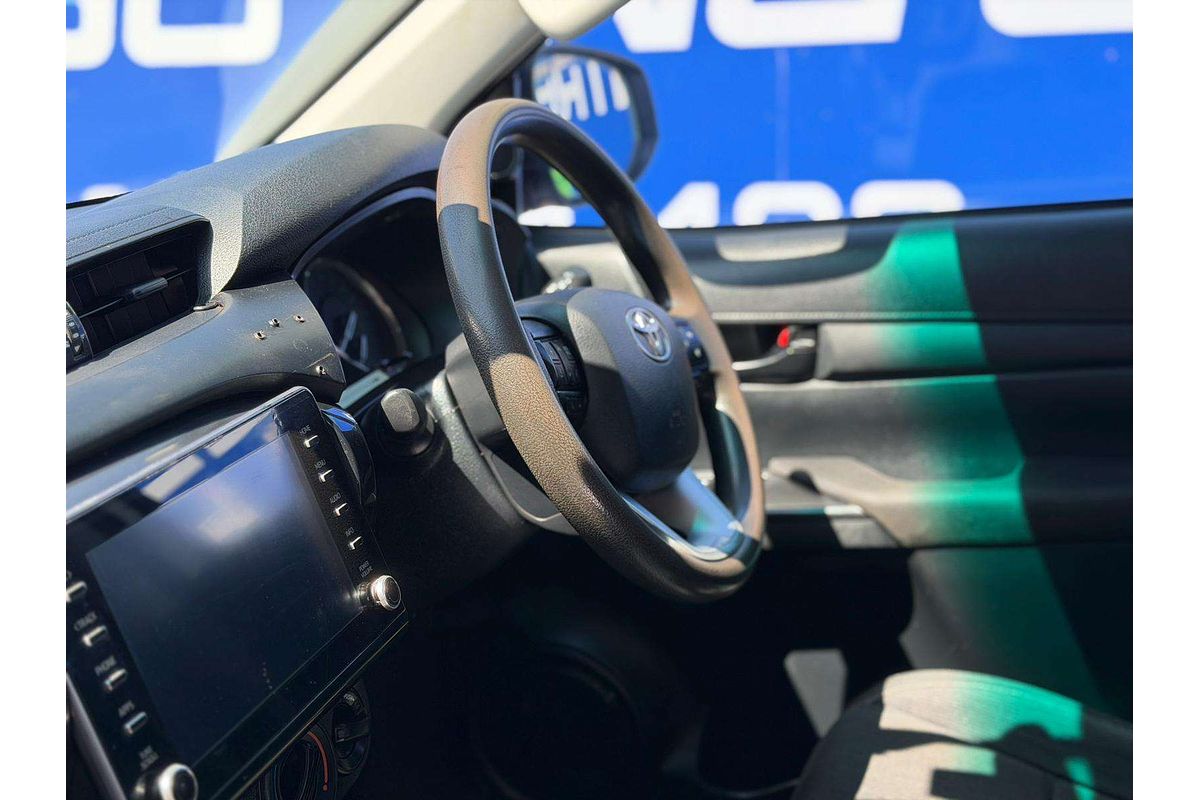 2021 Toyota Hilux SR GUN126R 4X4