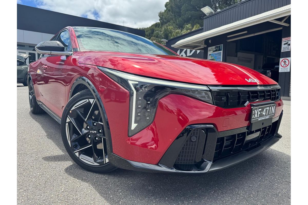 2025 Kia K4 GT-Line CL4m