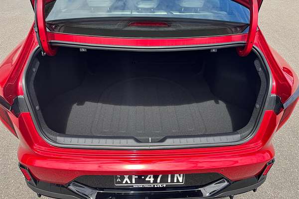 2025 Kia K4 GT-Line CL4m