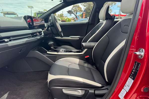 2025 Kia K4 GT-Line CL4m