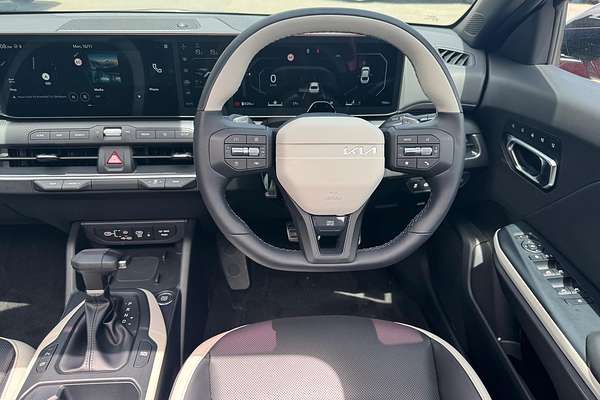 2025 Kia K4 GT-Line CL4m