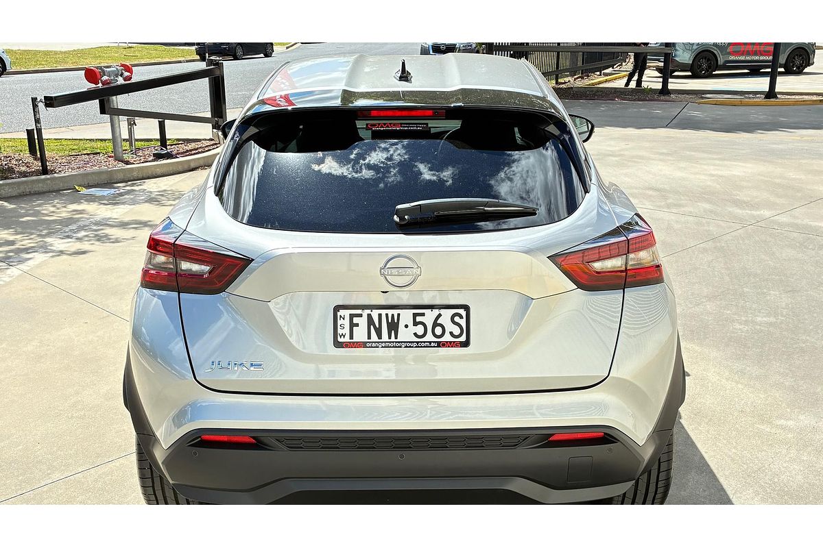 2024 Nissan JUKE ST F16