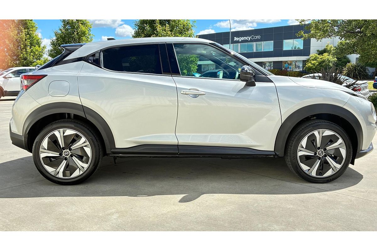 2024 Nissan JUKE ST F16