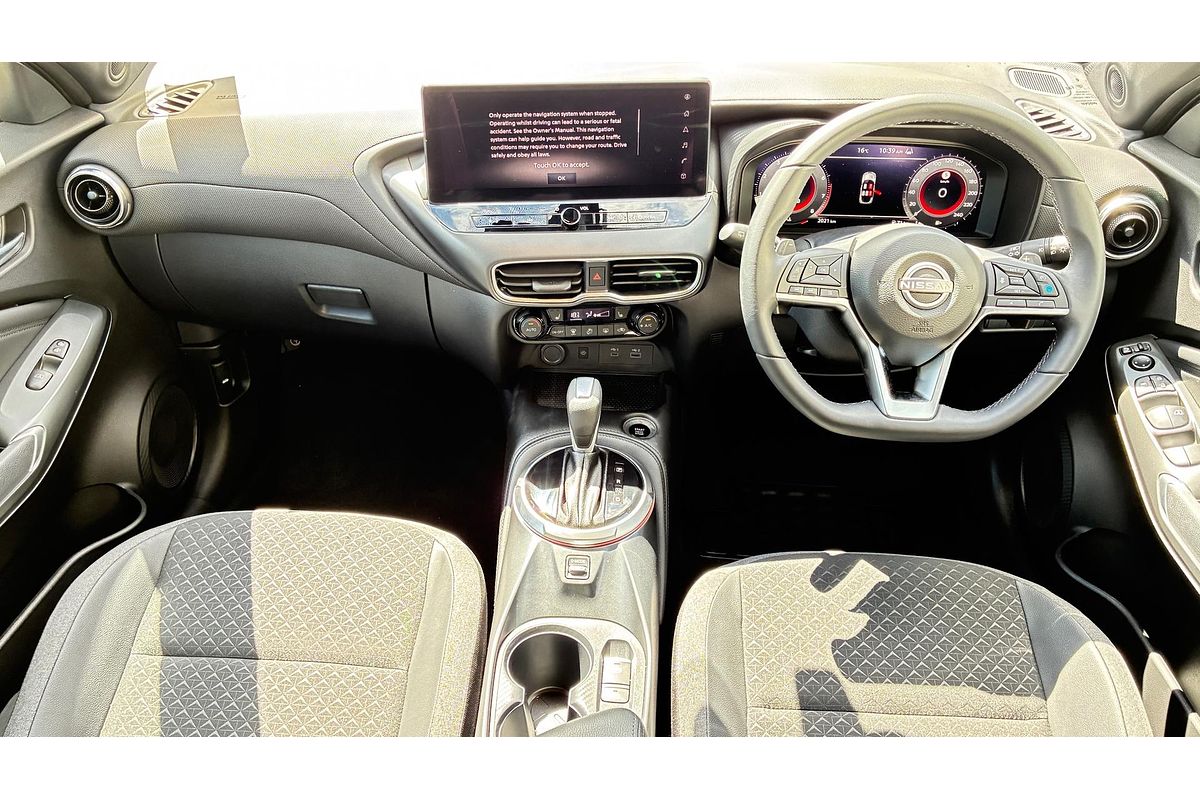 2024 Nissan JUKE ST F16