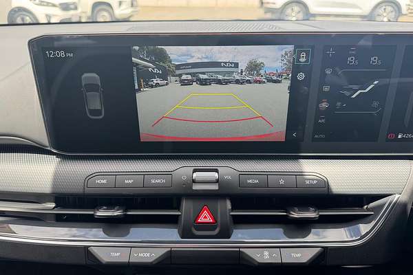 2025 Kia K4 GT-Line CL4m