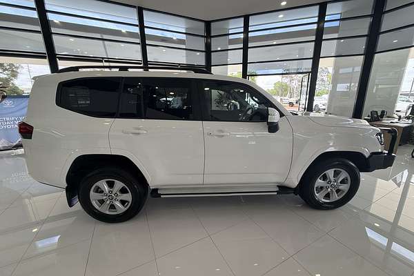 2023 Toyota Landcruiser GXL FJA300R