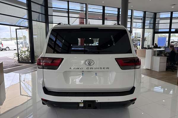 2023 Toyota Landcruiser GXL FJA300R