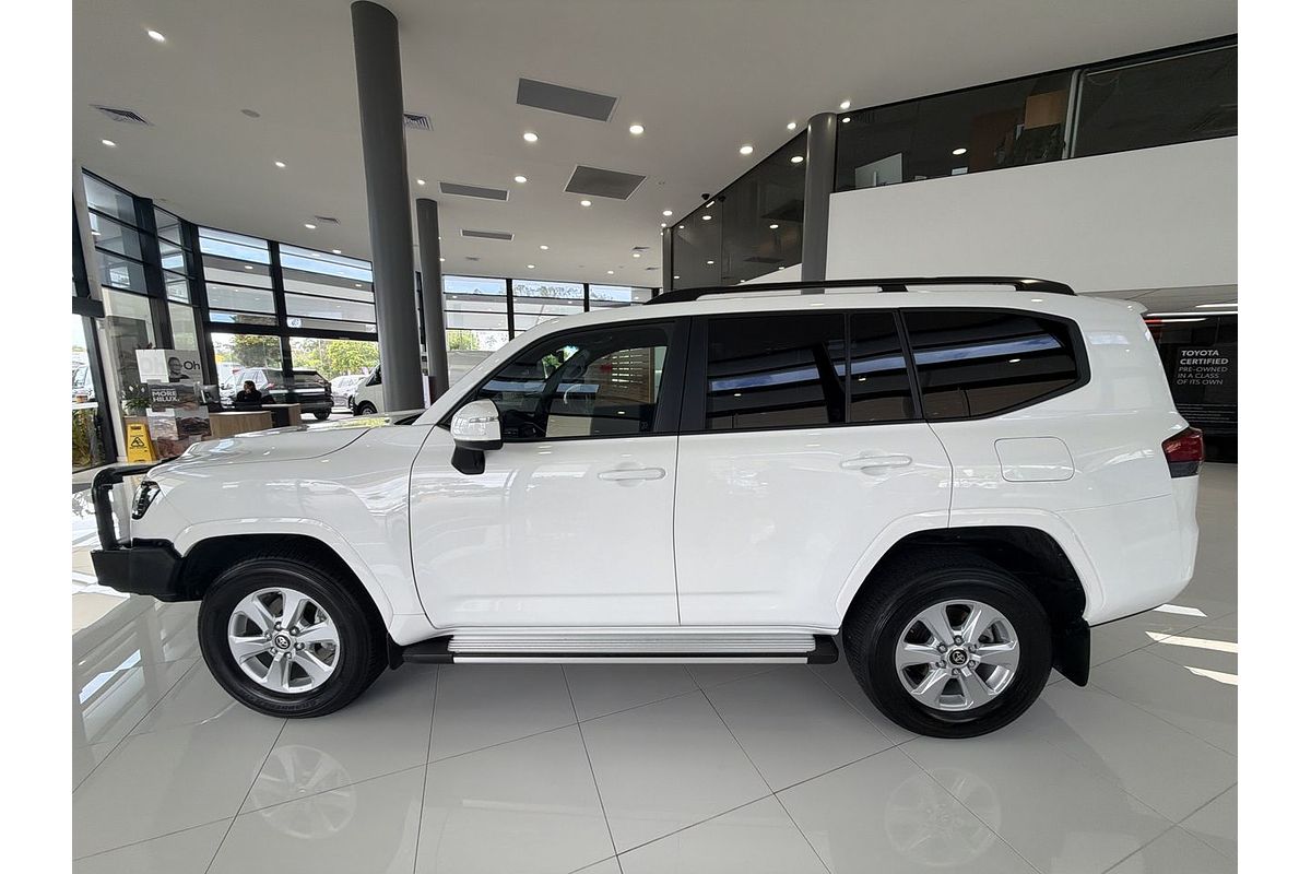 2023 Toyota Landcruiser GXL FJA300R