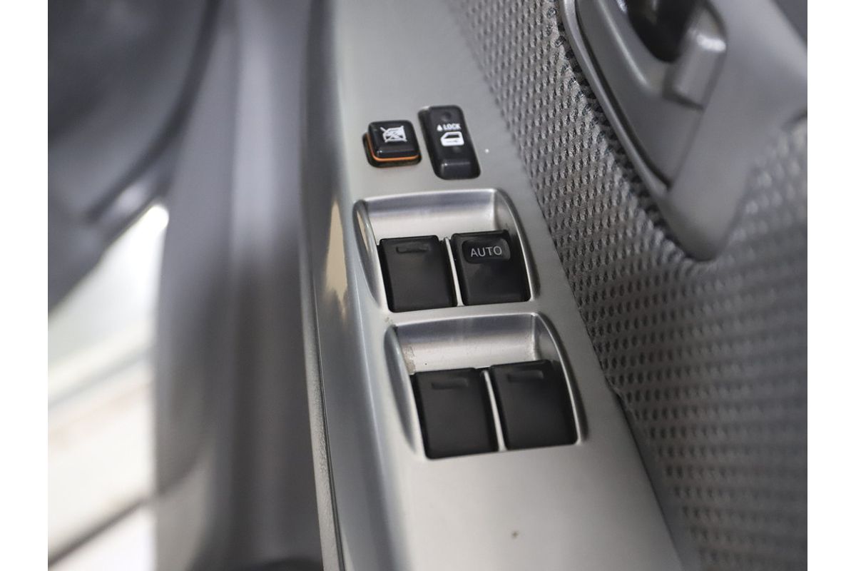 2012 Toyota Hilux SR5 KUN26R 4X4