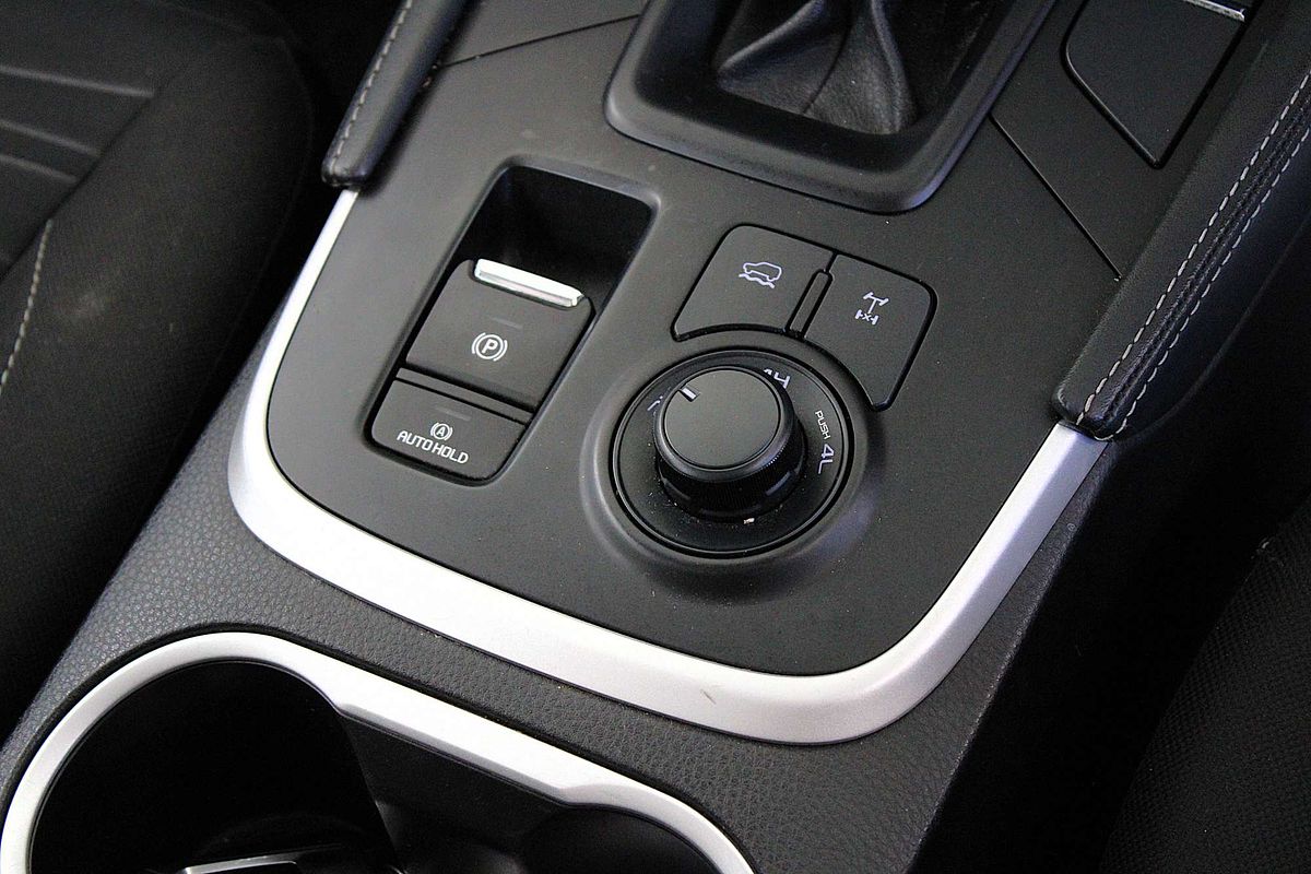 2023 Isuzu MU-X LS-M