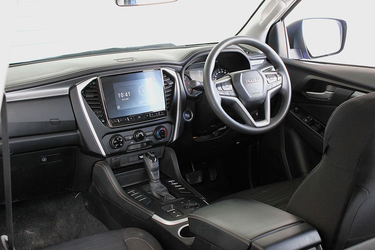 2023 Isuzu MU-X LS-M