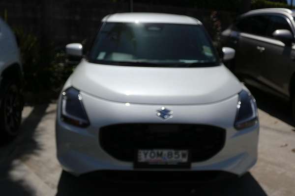 2024 Suzuki Swift Hybrid UZ