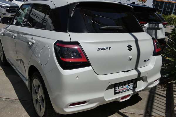 2024 Suzuki Swift Hybrid UZ