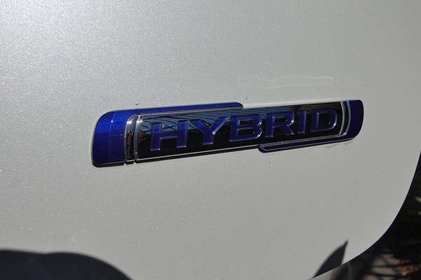 2024 Suzuki Swift Hybrid UZ