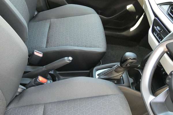 2024 Suzuki Swift Hybrid UZ