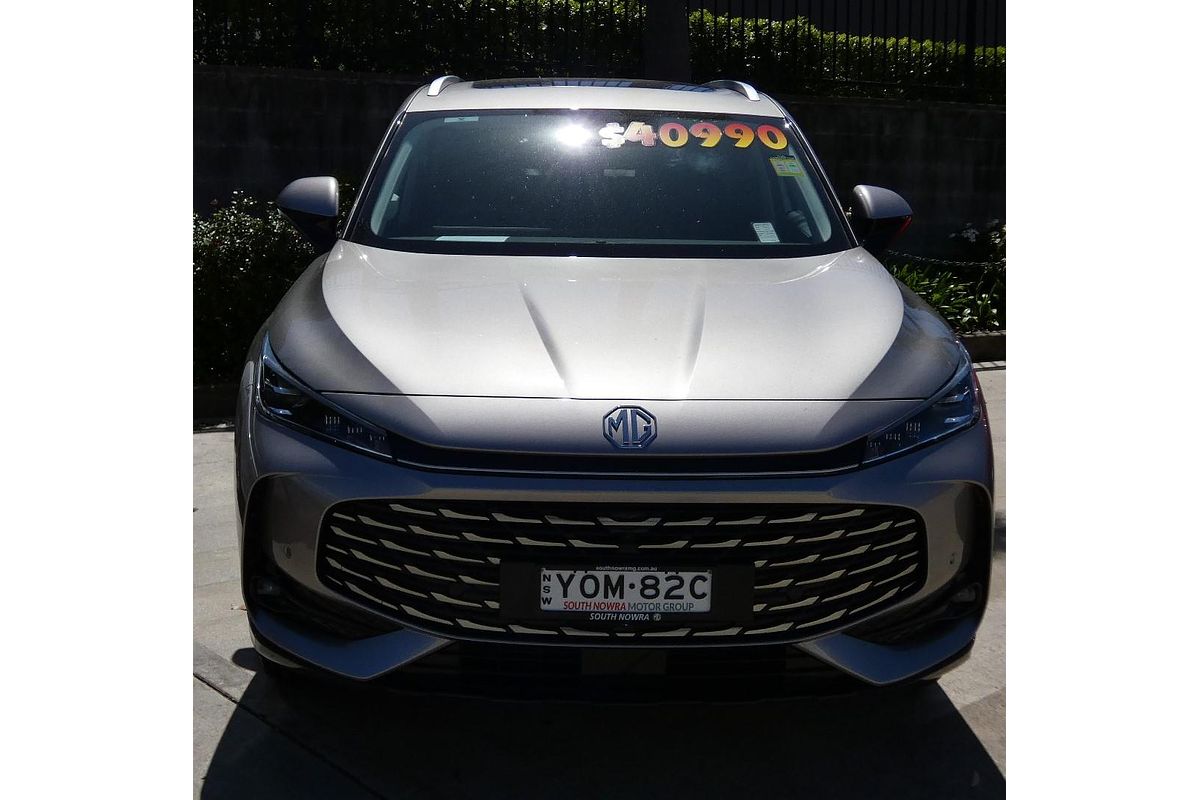 2025 MG HS Essence AS33