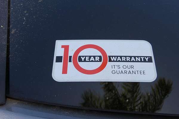 2025 MG HS Essence AS33