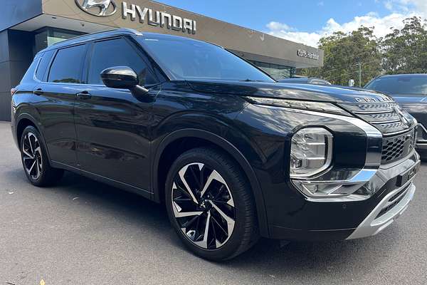 2021 Mitsubishi Outlander Exceed ZM