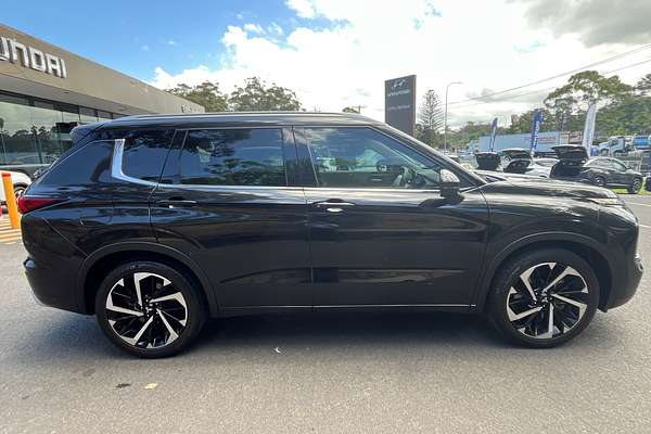 2021 Mitsubishi Outlander Exceed ZM