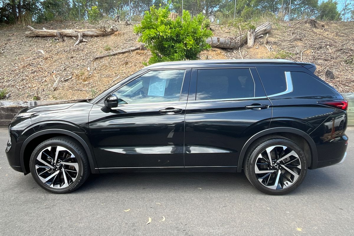 2021 Mitsubishi Outlander Exceed ZM