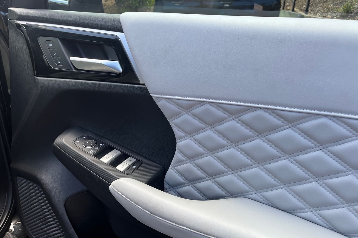 2021 Mitsubishi Outlander Exceed ZM