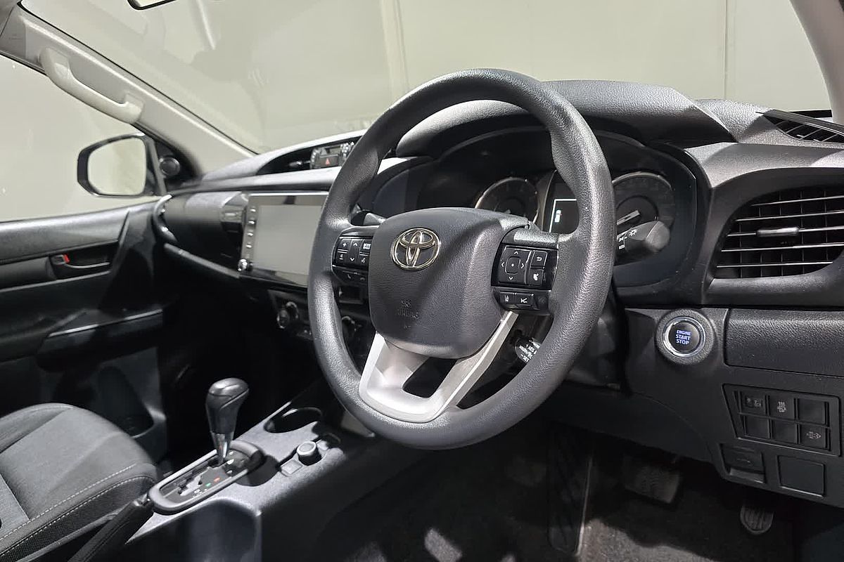 2024 Toyota Hilux SR 48V GUN126R 4X4