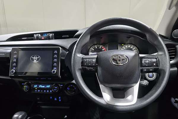 2024 Toyota Hilux SR 48V GUN126R 4X4