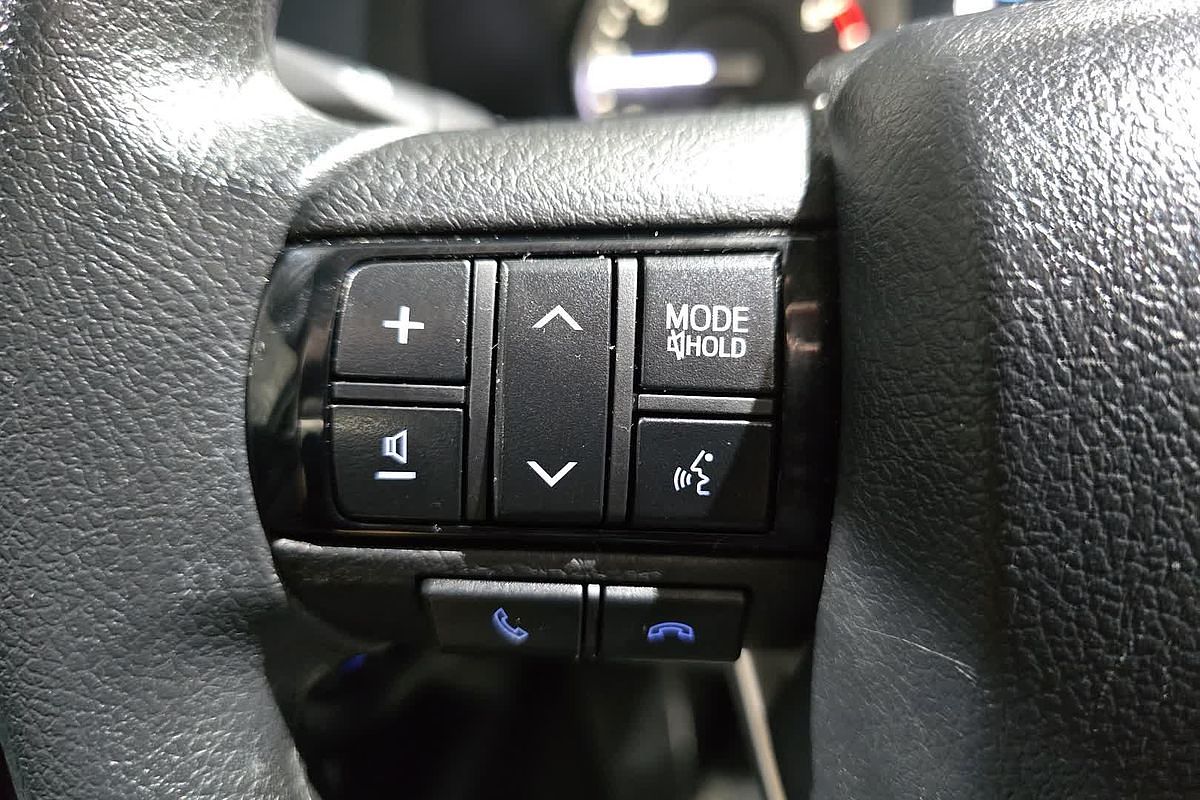 2024 Toyota Hilux SR 48V GUN126R 4X4