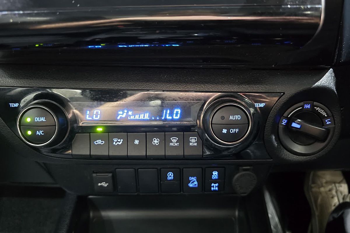 2024 Toyota Hilux SR 48V GUN126R 4X4