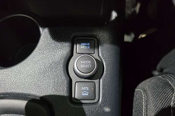 2024 Toyota Hilux SR 48V GUN126R 4X4