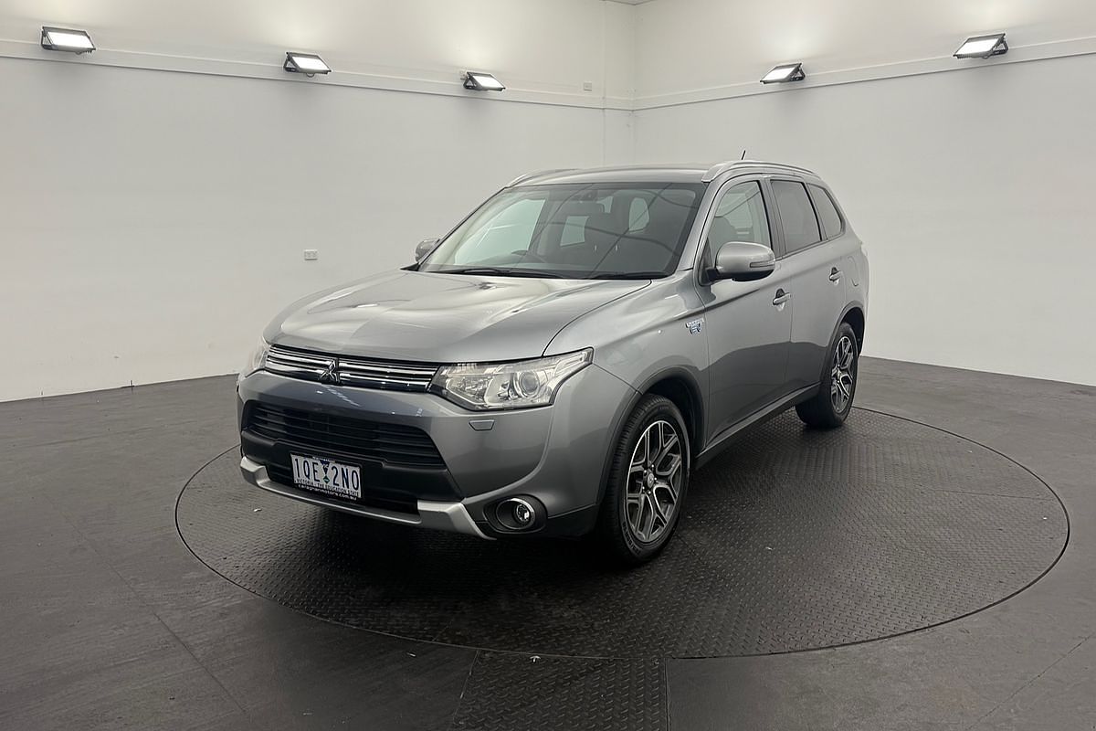 2014 Mitsubishi Outlander PHEV ZJ