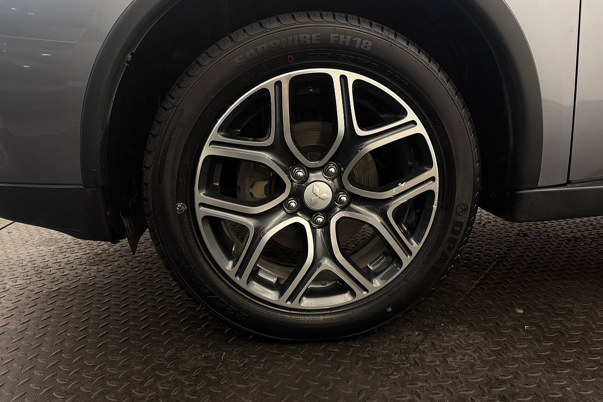 2014 Mitsubishi Outlander PHEV ZJ