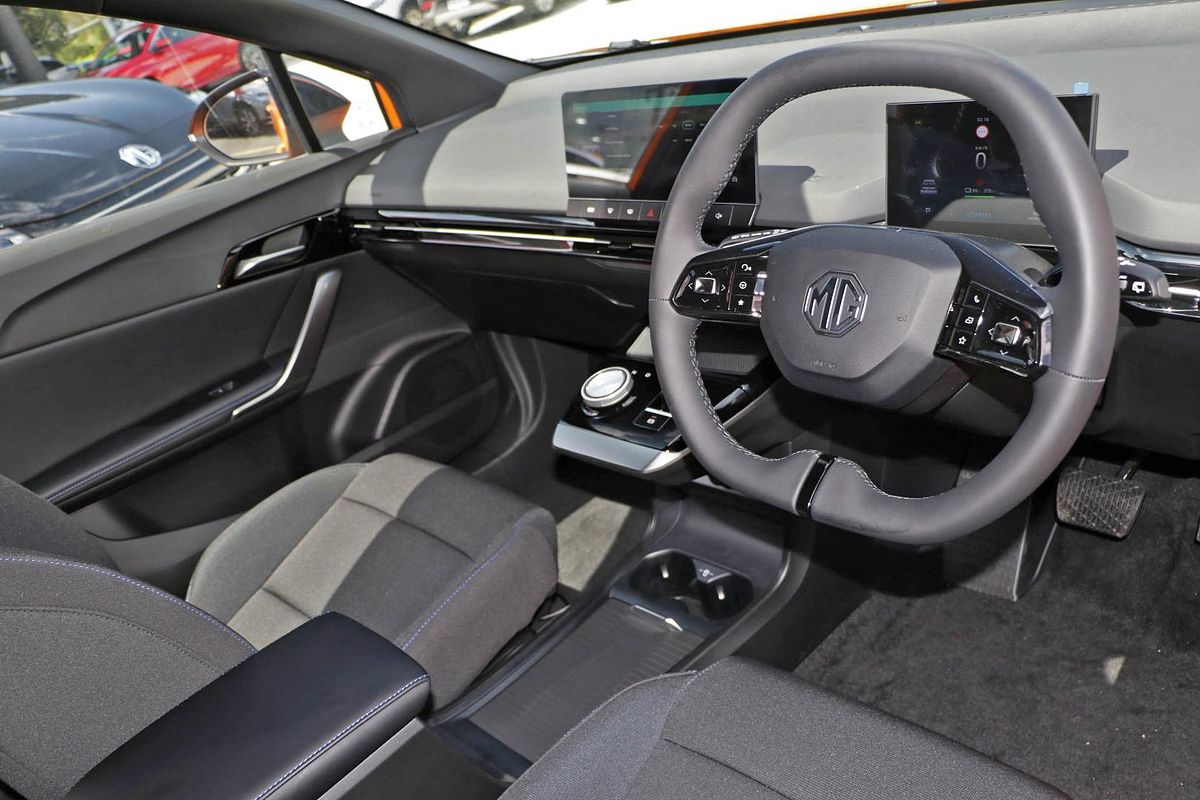 2024 MG MG4 Essence 64 MEH32