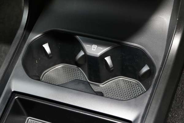 2024 MG MG4 Essence 64 MEH32