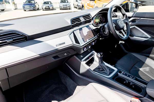 2025 Audi Q3 35 TFSI S line edition F3