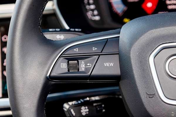 2025 Audi Q3 35 TFSI S line edition F3