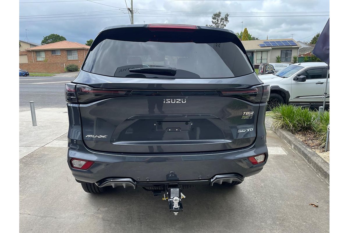 2025 Isuzu MU-X LS-T