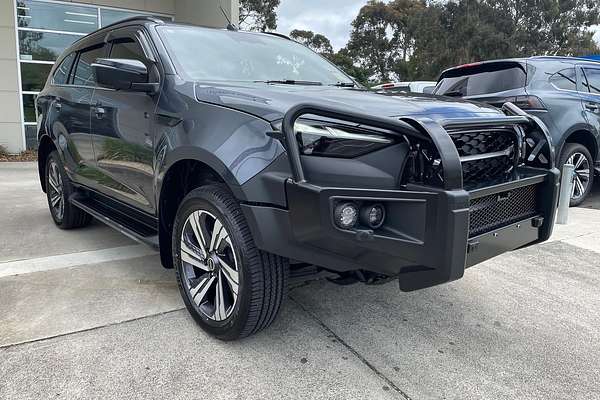 2025 Isuzu MU-X LS-T