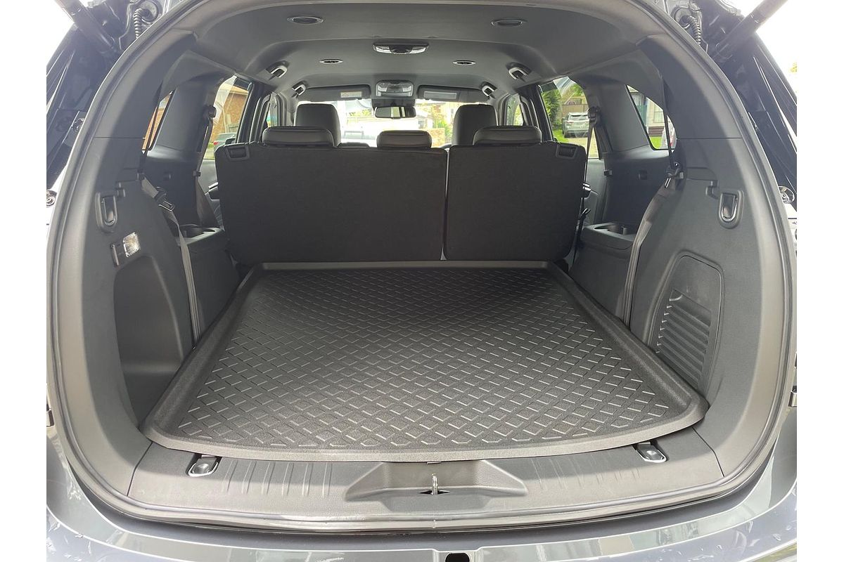 2025 Isuzu MU-X LS-T