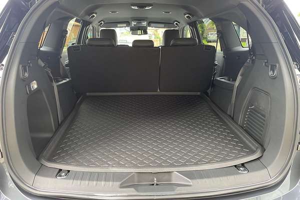 2025 Isuzu MU-X LS-T