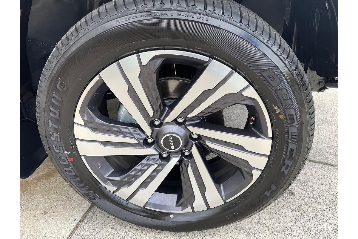 2025 Isuzu MU-X LS-T