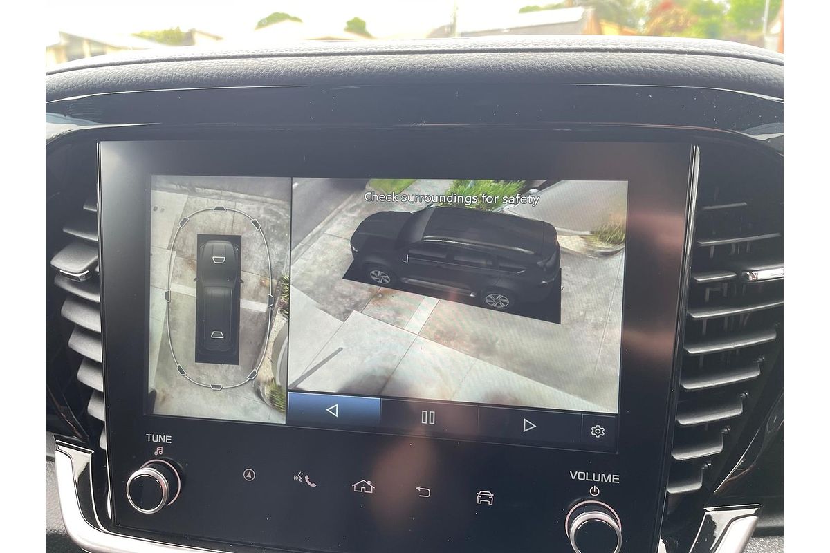 2025 Isuzu MU-X LS-T