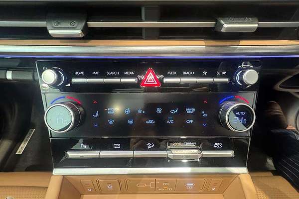 2025 Hyundai Santa Fe Hybrid Calligraphy MX5.V2