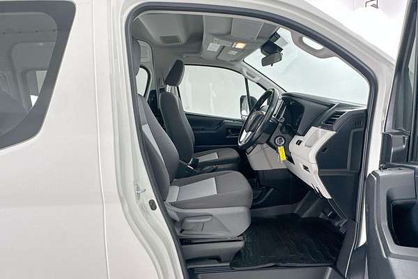 2021 Toyota Hiace Commuter GDH322R ELWB High Roof