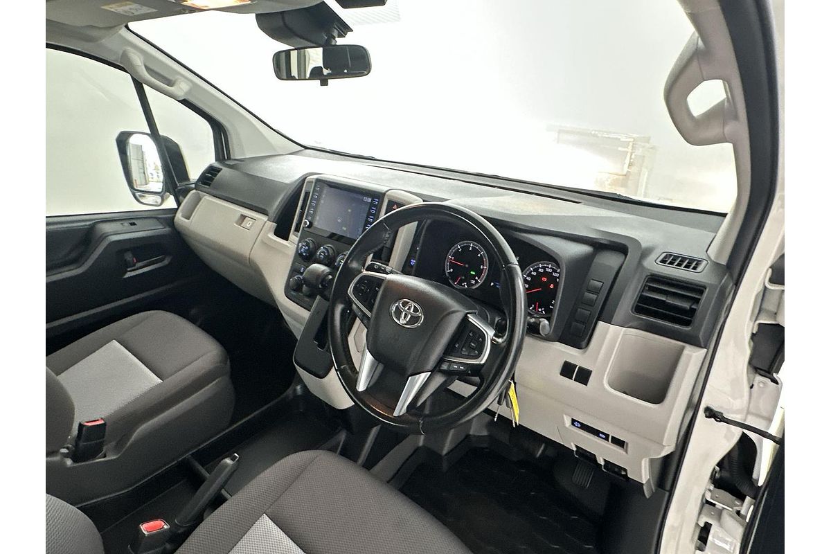 2021 Toyota Hiace Commuter GDH322R ELWB High Roof