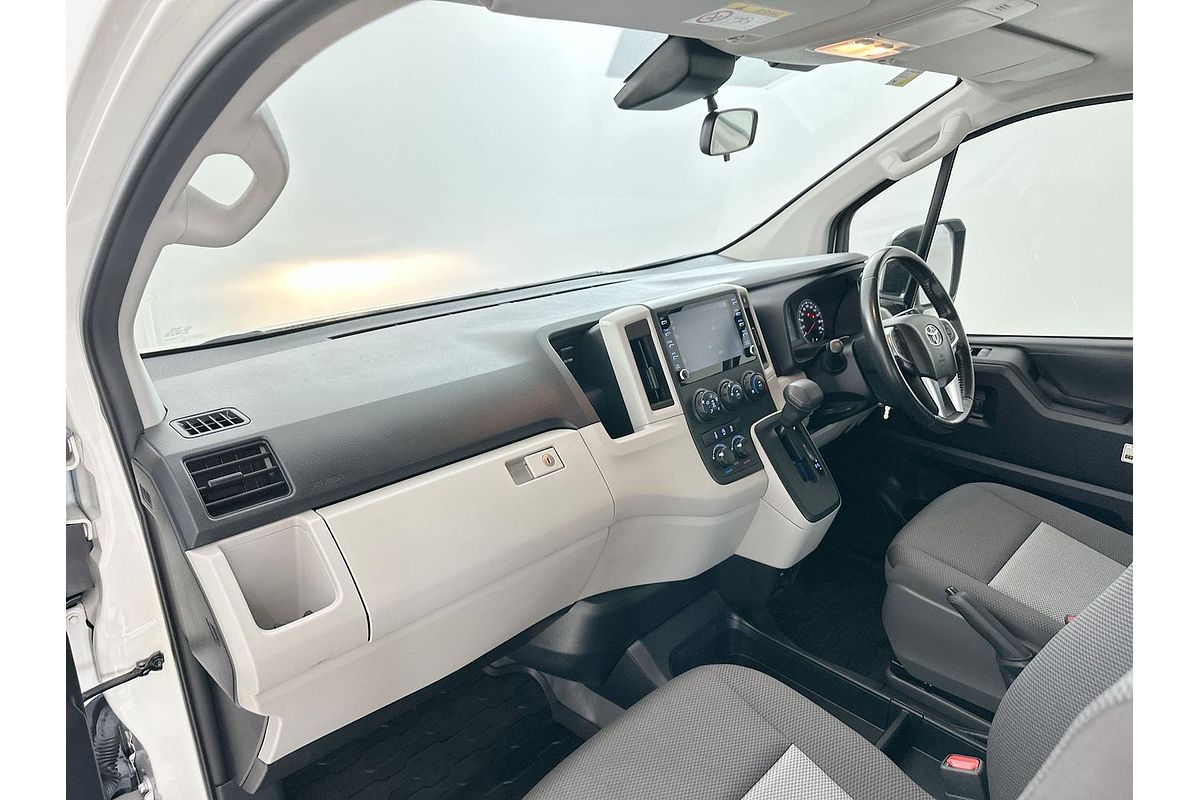 2021 Toyota Hiace Commuter GDH322R ELWB High Roof