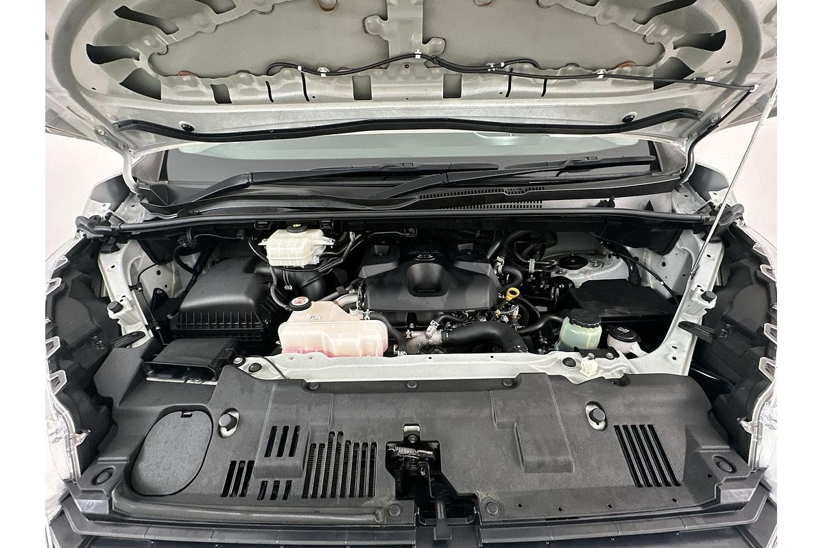 2021 Toyota Hiace Commuter GDH322R ELWB High Roof