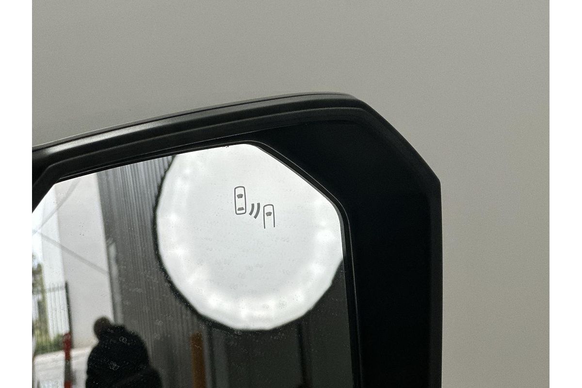 2021 Toyota Hiace Commuter GDH322R ELWB High Roof